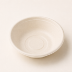 Compostable bagasse bowls for salads, grain bowls and takeaway food service applications.